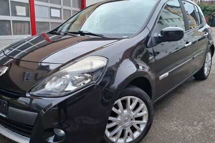 Renault Clio 132.000 km 3.800 € Stuttgart 70195