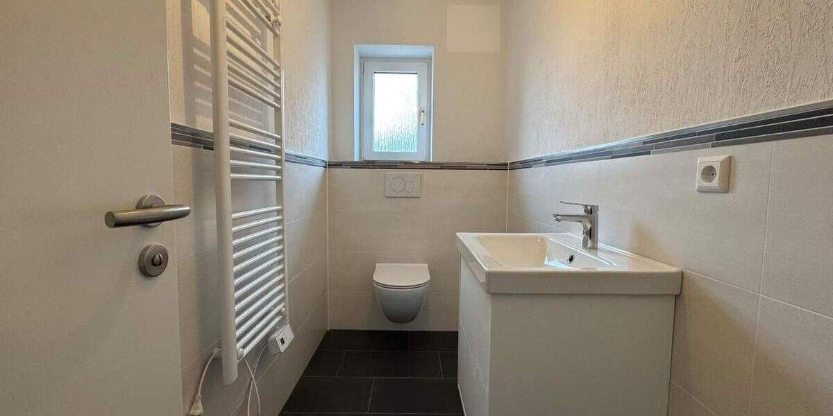 Etagenwohnung Waiblingen Hegnach - 4 Zimmer, 125 m&sup2;, 1.750&euro; | Angebot:25776412