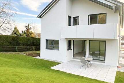 Haus Esslingen am Neckar / Rüdern Rüdern - 4 Zimmer, 150 m&sup2;, 2.950&euro; | Angebot:24859936