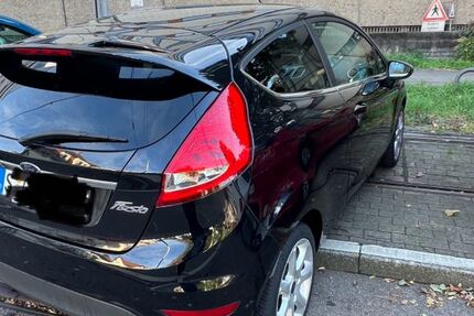 Ford Fiesta 190.500 km 2.700 € Stuttgart 70372