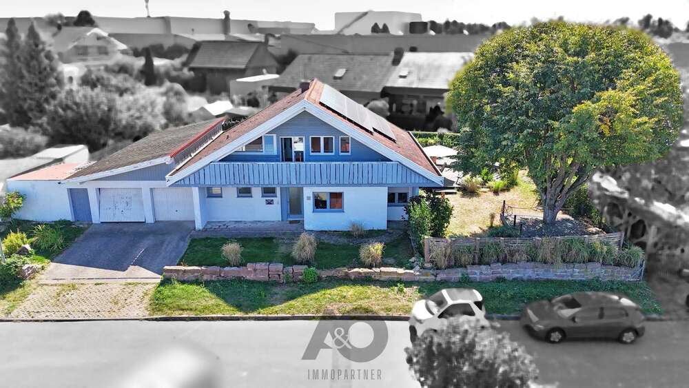 Einfamilienhaus Calw - 7 Zimmer, 187 m&sup2;, 499.000&euro; | Angebot:22407706