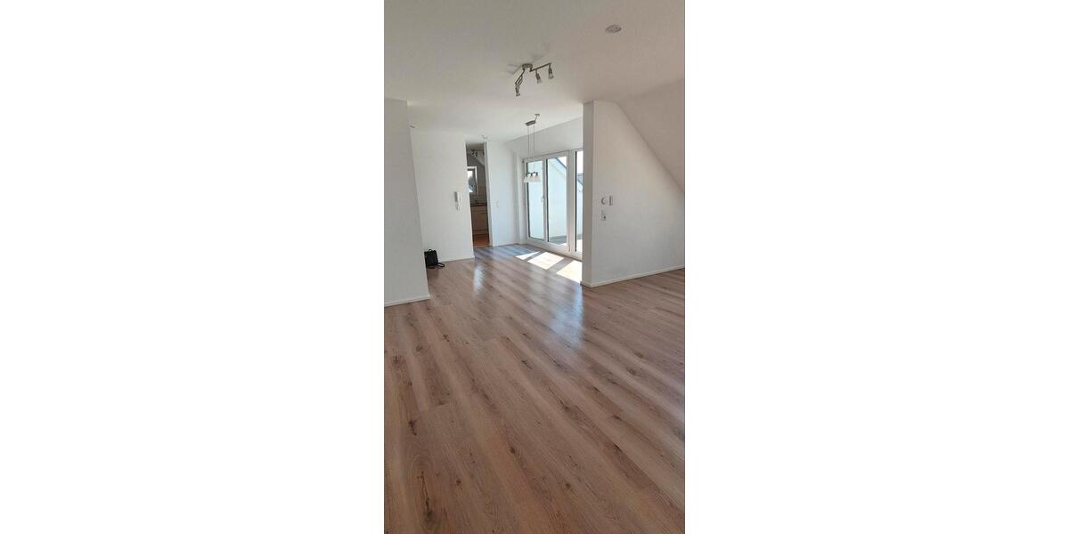 Maisonettenwohnung Pliezhausen - 3.5 Zimmer, 76 m&sup2;, 1.350&euro; | Angebot:27625109