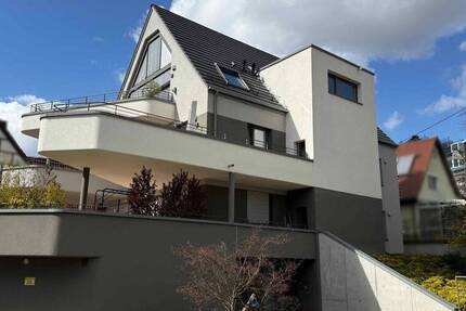 Wohnung Stuttgart Uhlbach - 4 Zimmer, 126 m&sup2;, 2.100&euro; | Angebot:25971337