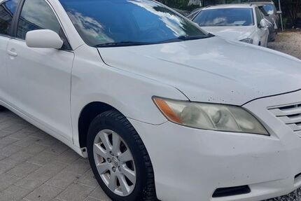 Toyota Camry 180.392 km 4.500 € Fellbach 70736