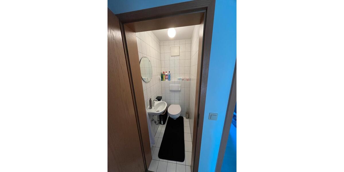 Dachgeschoßwohnung Filderstadt - 2.5 Zimmer, 57 m&sup2;, 990&euro; | Angebot:25408330