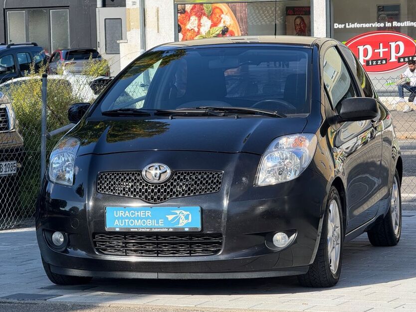 Toyota Yaris 248.000 km 1.990 € Reutlingen 72762