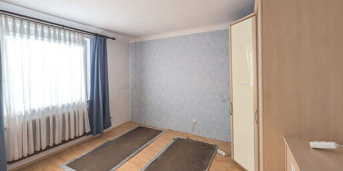 Doppelhaushälfte Böblingen - 4 Zimmer, 130 m&sup2;, 465.000&euro; | Angebot:24528832