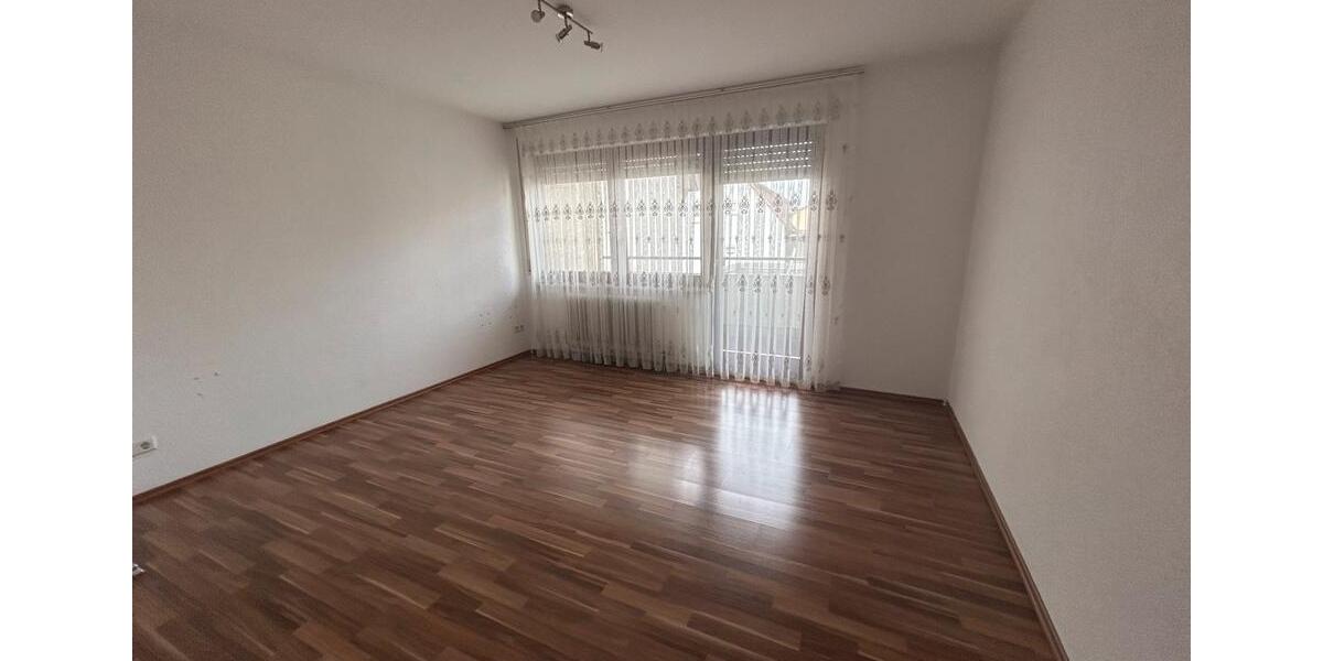 Reihenhaus Renningen - 7 Zimmer, 150 m&sup2;, 655.000&euro; | Angebot:24741224