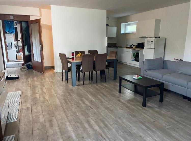 Villa Tübingen Derendingen - 4 Zimmer, 125 m&sup2;, 1.500&euro; | Angebot:25988485