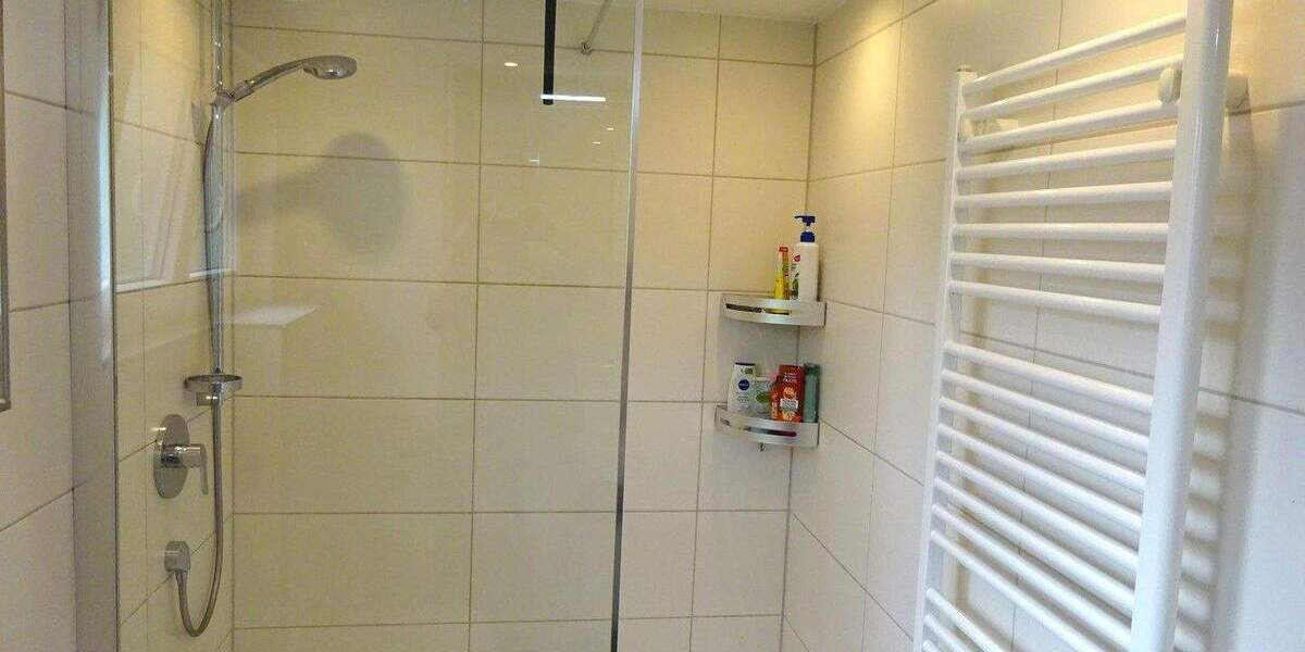 Einfamilienhaus Esslingen am Neckar (Oberesslingen) Oberesslingen - 8 Zimmer, 183 m&sup2;, 649.000&euro; | Angebot:24462303