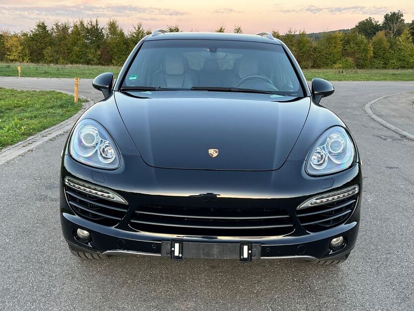 Porsche Cayenne 197.800 km 19.700 € Waldenbuch 71111