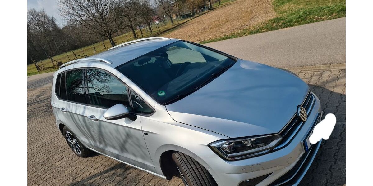 VW Golf Sportsvan 61.365 km 14.990 &euro; Leinfelden-Echterdingen 70771