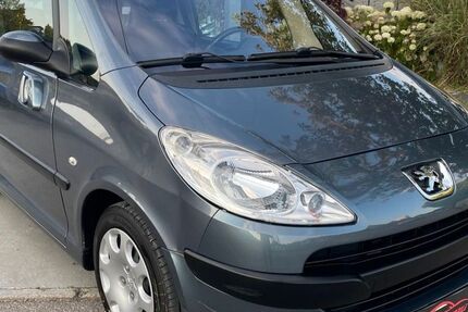 Peugeot 1007 122.992 km 2.999 &euro; Reutlingen 72770