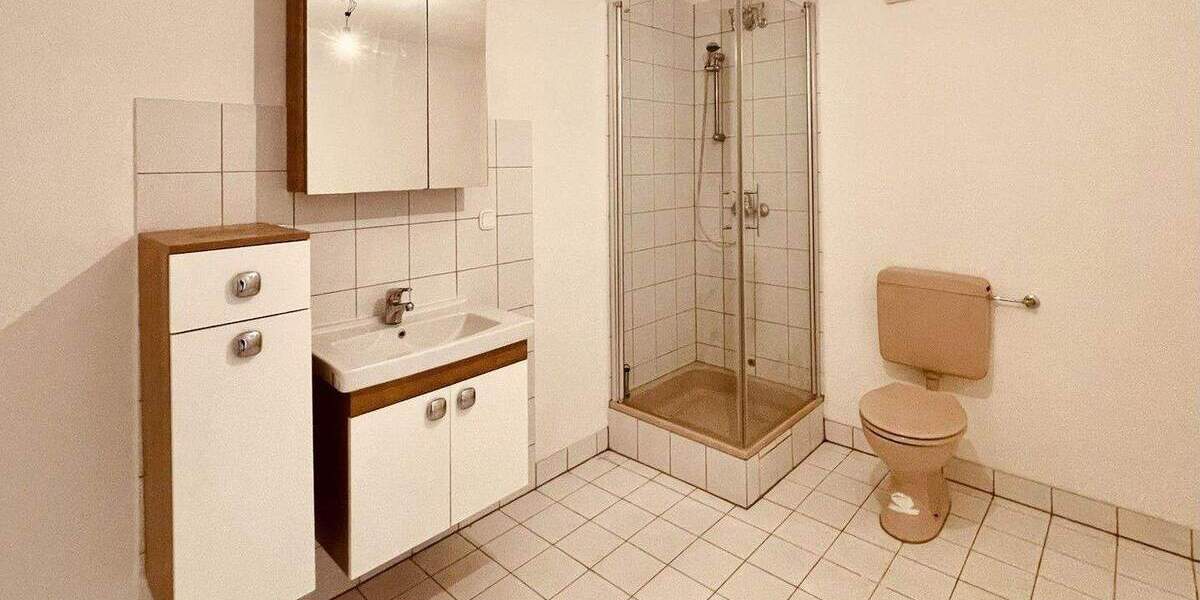 Reihenendhaus Simmozheim - 7 Zimmer, 176 m&sup2;, 599.000&euro; | Angebot:25657345