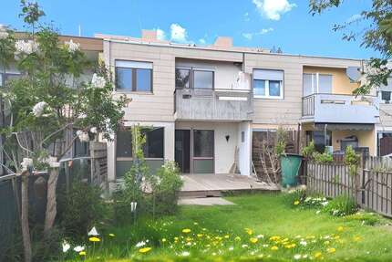 Haus zum Kaufen in Sindelfingen 489.000 € 117 m² 5.5 zimmer