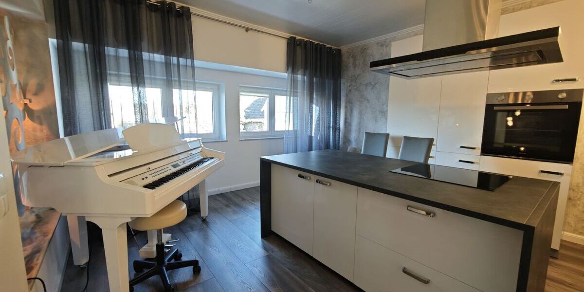 Einzigartige großzügige 3-Zimmer-Wohnung mit Dachterrasse - Etagenwohnung Tiefenbronn | Angebot:25652070