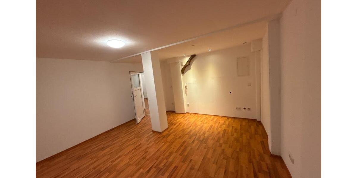 Erdgeschoßwohnung Calw - 2 Zimmer, 69 m&sup2;, 600&euro; | Angebot:24810175