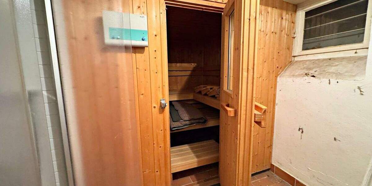 Mehrfamilienhaus, Wohnhaus Stuttgart Degerloch - 7 Zimmer, 159 m&sup2;, 549.000&euro; | Angebot:24728575