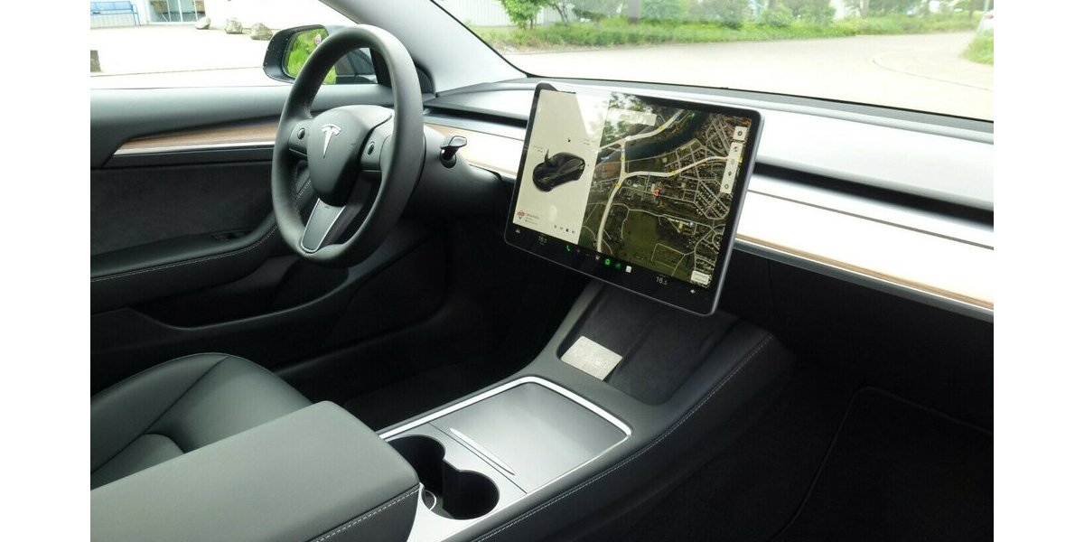 Tesla Model 3 SR+ RWD 60 kWH neuwertig * Mwst. ausweisba 11.300 km 34.900 &euro; Nürtingen 72622