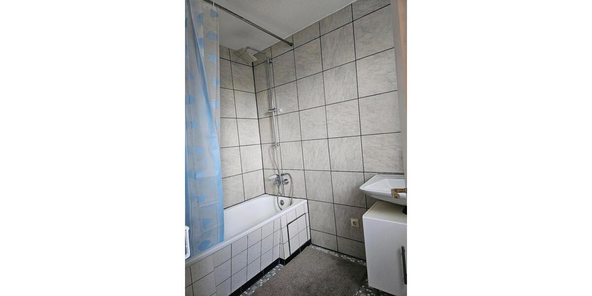 Erdgeschoßwohnung Ammerbuch - 5 Zimmer, 170 m&sup2;, 1.800&euro; | Angebot:25936825