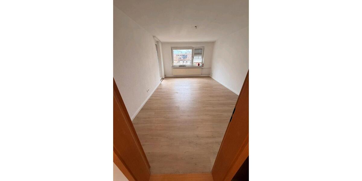 Etagenwohnung Gerlingen - 3.5 Zimmer, 87 m&sup2;, 1.300&euro; | Angebot:24787187