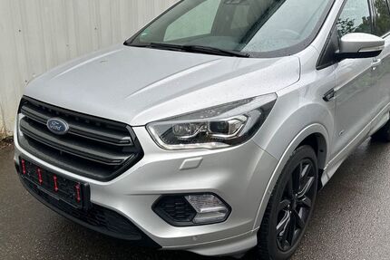 Ford Kuga 125.000 km 9.490 &euro; Böblingen 71034