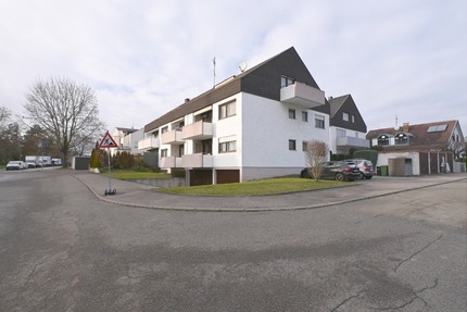 In Stammheim: Kurze Wege ins Grüne und zur U-Bahn - Wohnung Stuttgart Stammheim | Angebot:24524535