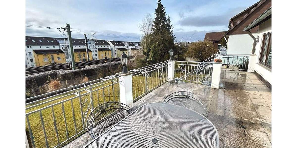 Einfamilienhaus Sindelfingen Maichingen - 9 Zimmer, 215 m&sup2;, 729.000&euro; | Angebot:25155971