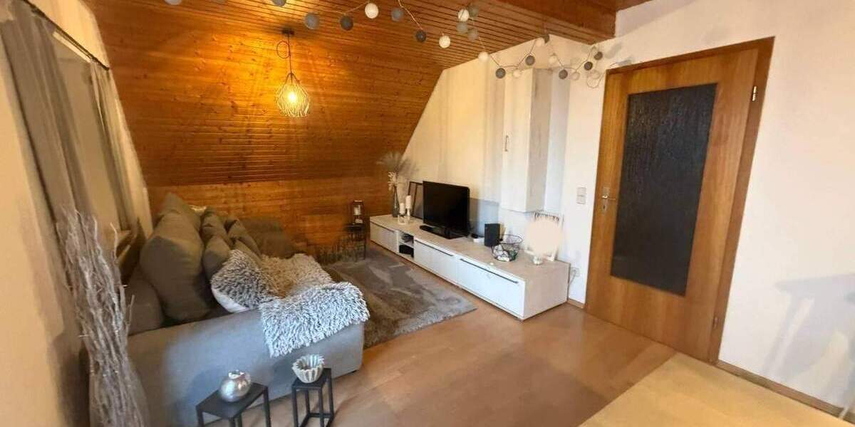 Mehrfamilienhaus, Wohnhaus Wildberg Effringen - 7 Zimmer, 200 m&sup2;, 475.000&euro; | Angebot:25737017