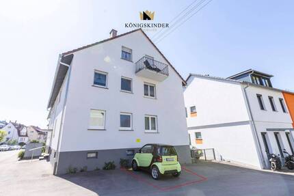 Großzügige Dachgeschoßwohnung in ruhiger Lage von Esslingen - 5 Zimmer mit Balkon und Stellplatz!