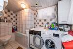 Einfamilienhaus mit Potential: 6 Zimmer, großes Grundstück, schöner Garten. Ihr neues Zuhause?