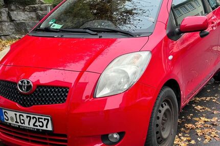 Toyota Yaris 69.000 km 6.199 € Stuttgart 70435