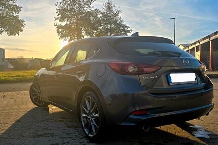 Mazda 3 95.000 km 13.500 &euro; Pforzheim 75181