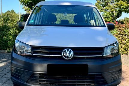 VW Caddy 216.000 km 13.300 &euro; Fellbach 70734