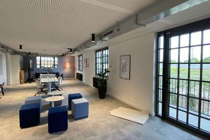 Büro in München 14.688 € 612 m²