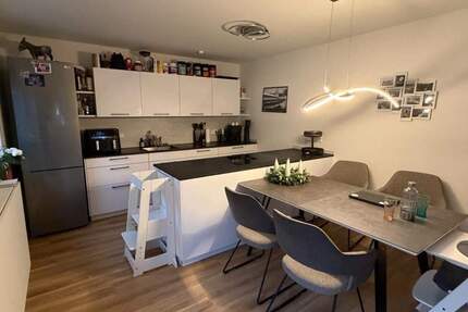 Moderne 2-Zimmer Wohnung mit Balkon und Tiefgaragenstellplatz 2 zimmer