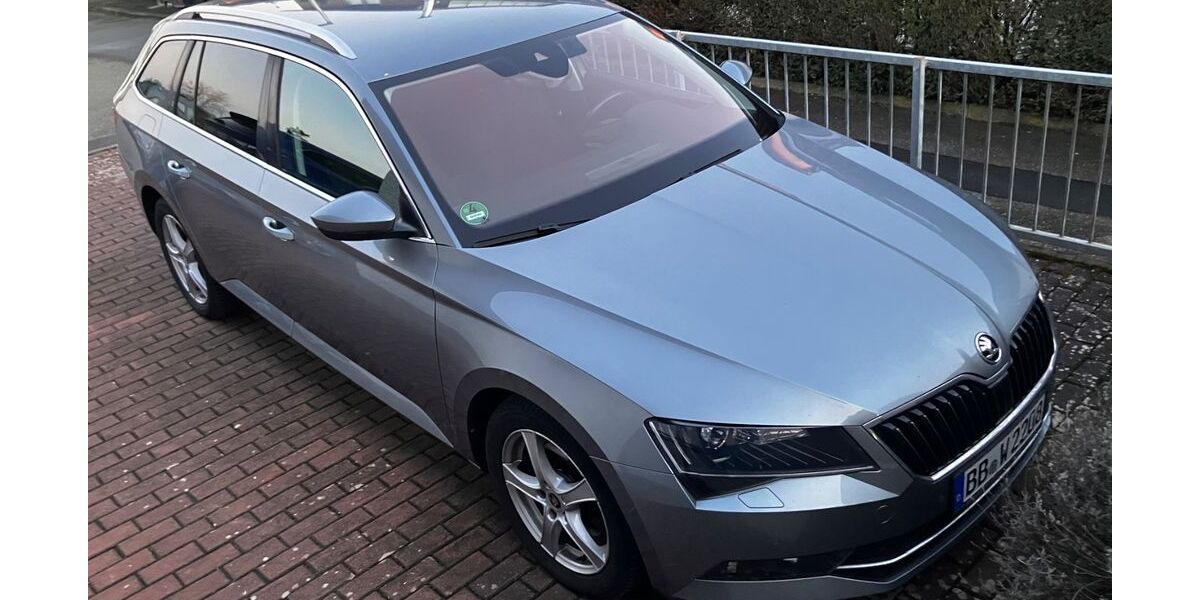 Skoda Superb 128.000 km 16.400 &euro; Aidlingen 71134