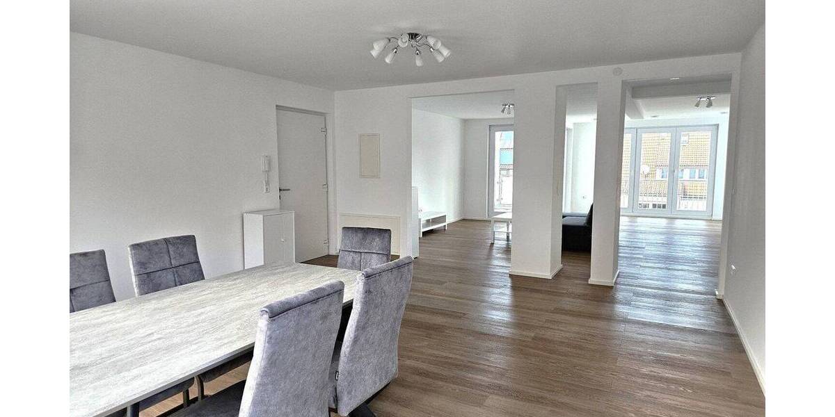 Etagenwohnung Stuttgart Bad Cannstatt - 3 Zimmer, 122 m&sup2;, 2.050&euro; | Angebot:26820850