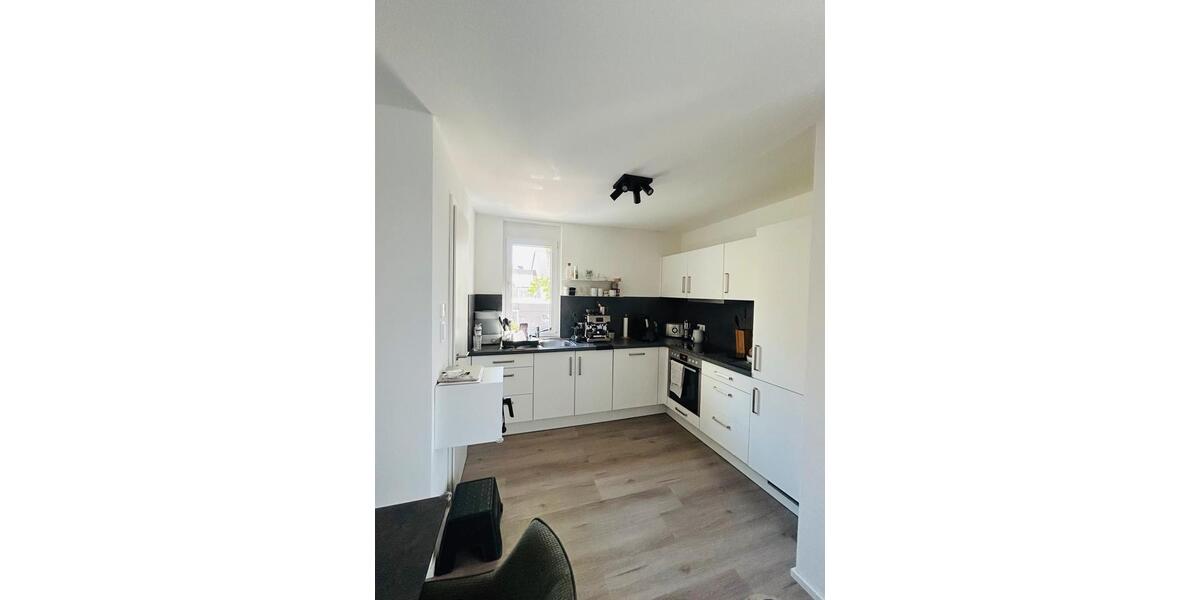 Etagenwohnung Sindelfingen - 3 Zimmer, 92 m&sup2;, 1.480&euro; | Angebot:26395515