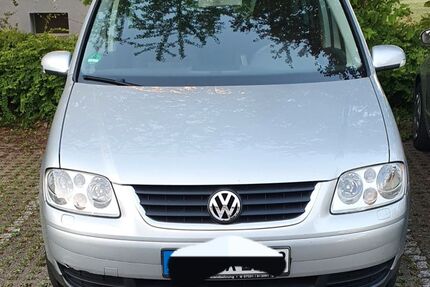 VW Touran 238.000 km 3.600 &euro; Gäufelden 71126