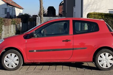 Renault Clio 89.000 km 2.990 &euro; Markgröningen 71706