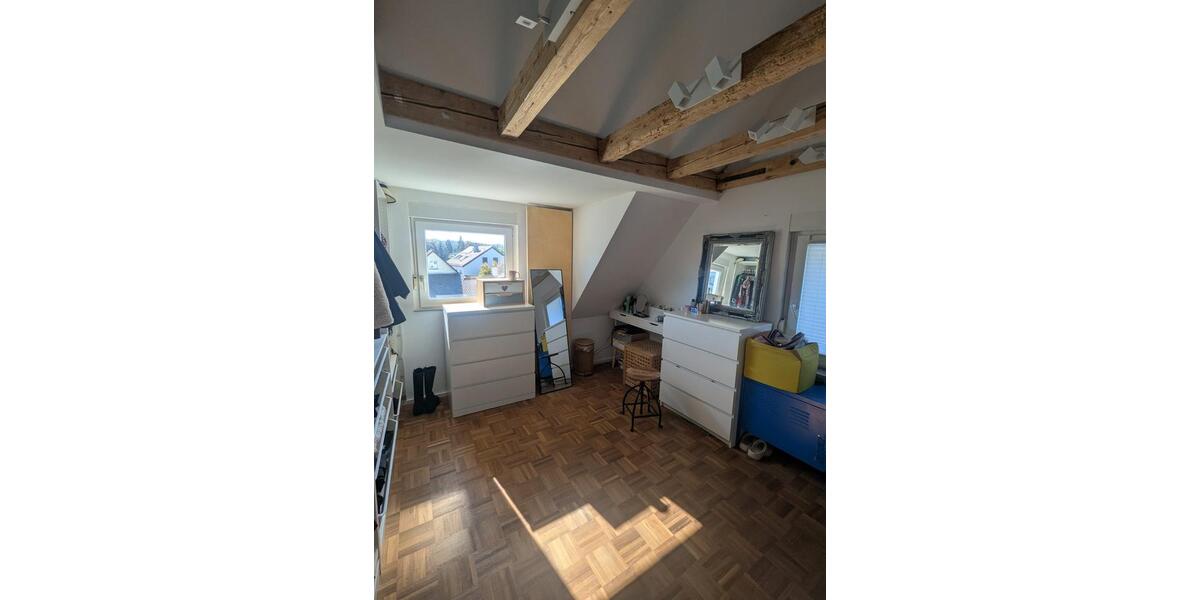 Einfamilienhaus Korntal-Münchingen Münchingen - 8 Zimmer, 250 m&sup2;, 899.000&euro; | Angebot:24726949