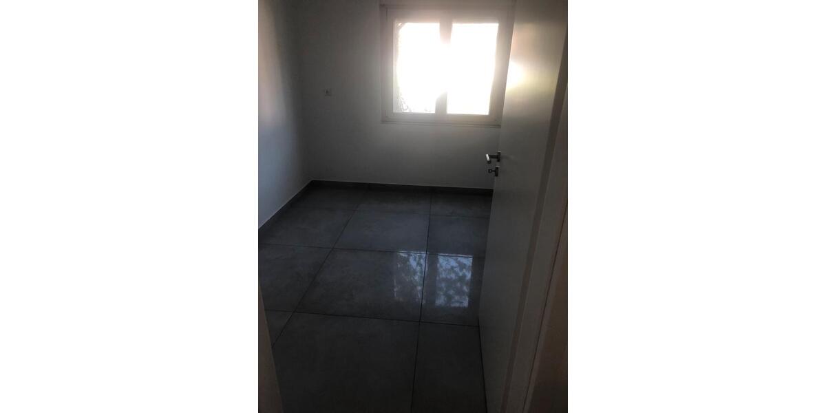 Erdgeschoßwohnung Pforzheim - 3 Zimmer, 89 m&sup2;, 1.100&euro; | Angebot:26567991