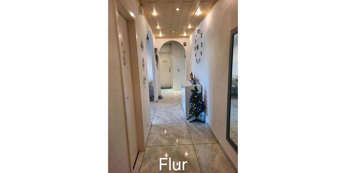 Erdgeschoßwohnung Stuttgart Luginsland - 3 Zimmer, 68 m&sup2;, 315.000&euro; | Angebot:24183897