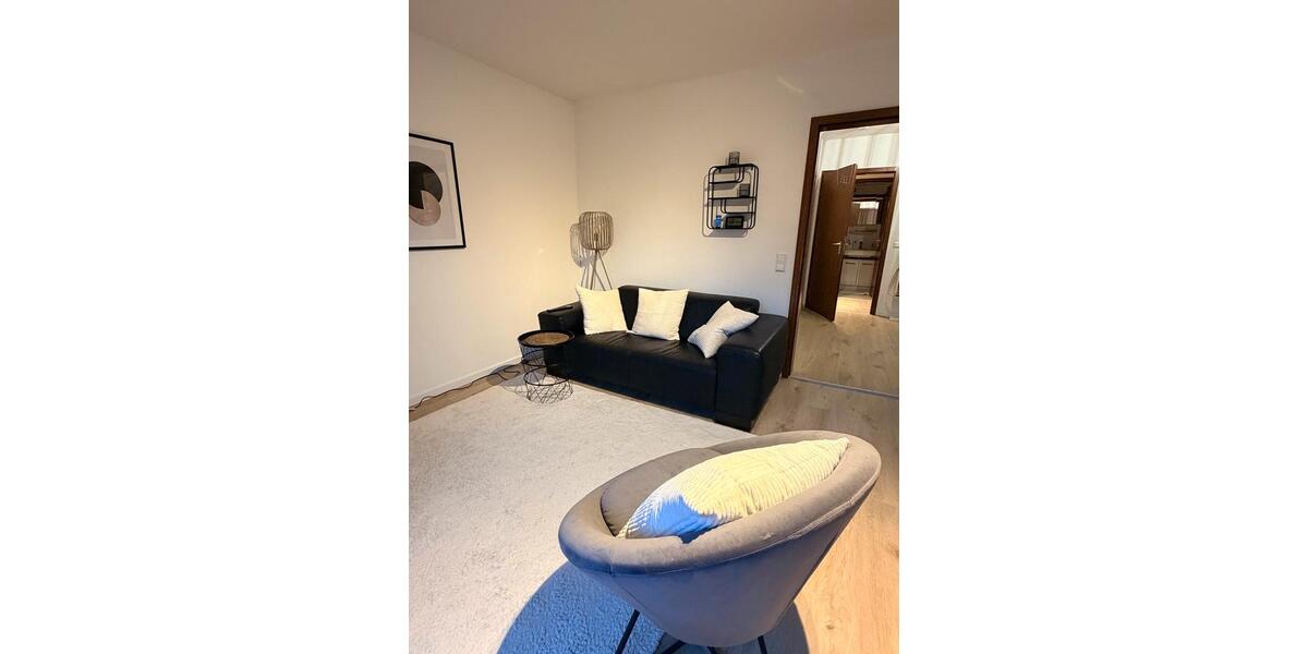 Dachgeschoßwohnung Tübingen Lustnau - 2 Zimmer, 40 m&sup2;, 1.180&euro; | Angebot:27611655