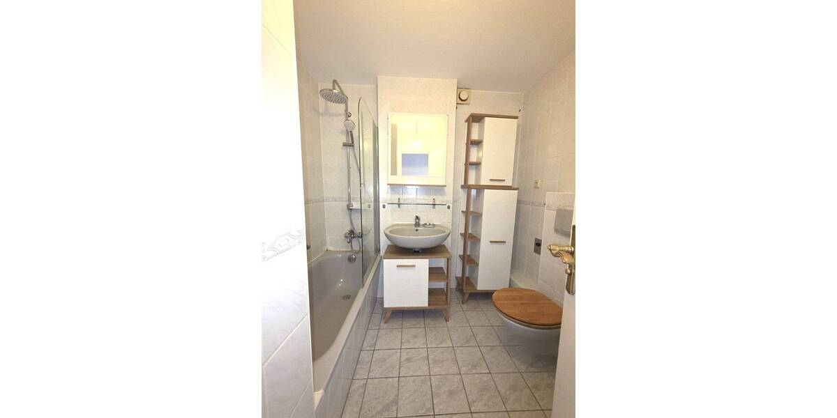 Renovierte 3-Zimmer-Wohnung mit Balkon, Parkett und Einbauküche – sofort frei! - Etagenwohnung Böblingen Dagersheim | Angebot:26835937