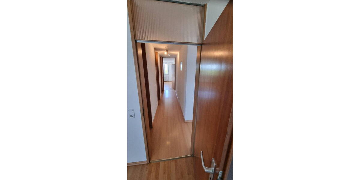 Etagenwohnung Kornwestheim - 3 Zimmer, 84 m&sup2;, 312.000&euro; | Angebot:26343978