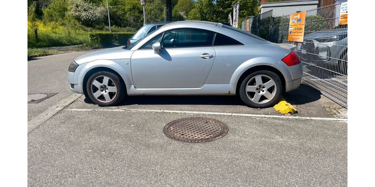 Audi TT 256.000 km 2.999 &euro; Esslingen 73730