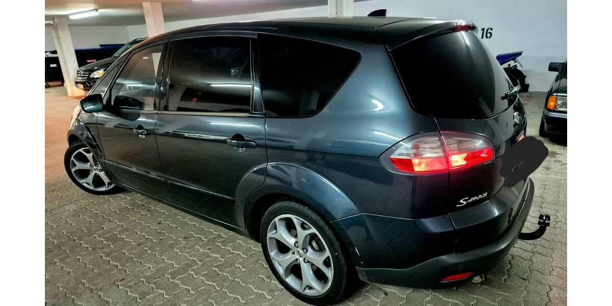 Ford S-Max 324.200 km 1.699 &euro; Filderstadt 70794