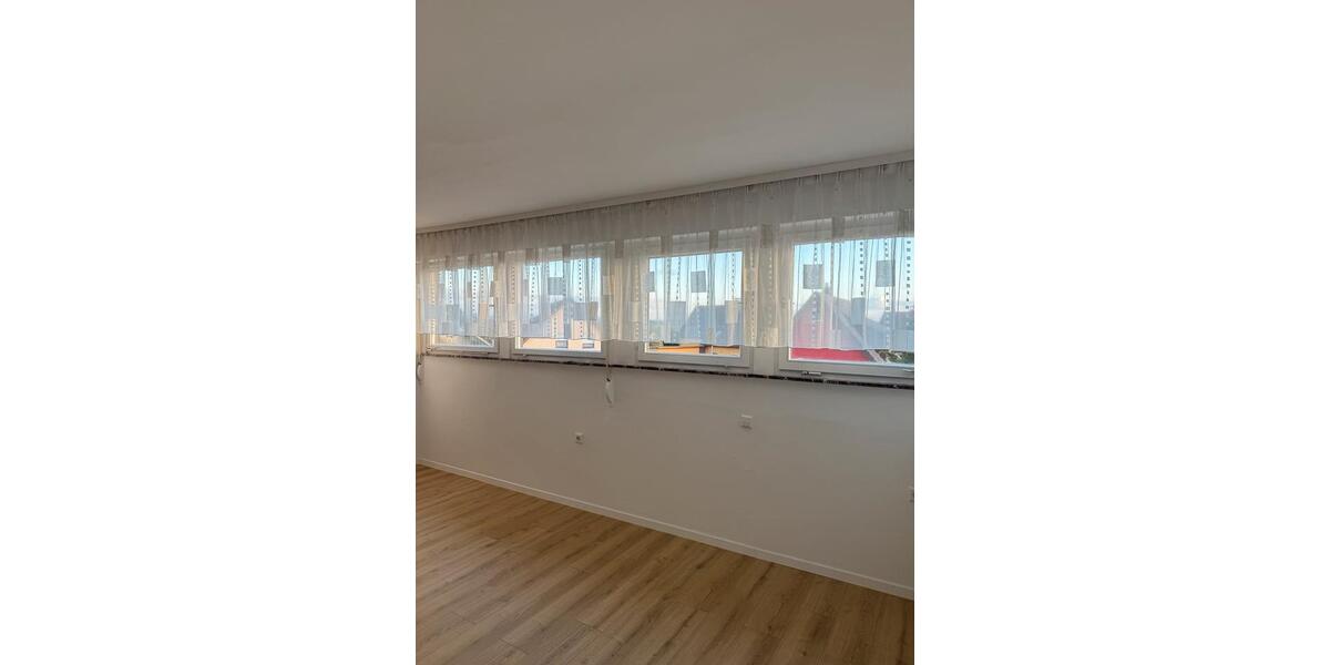 Dachgeschoßwohnung Tübingen - 3 Zimmer, 60 m&sup2;, 880&euro; | Angebot:25992082